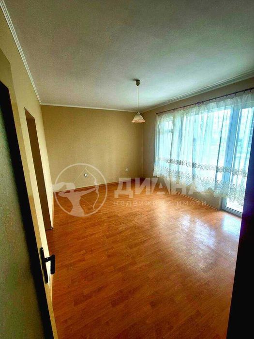 Продава се Тристаен апартамент в Пловдив, Център - 92 кв.м за 1490 €/кв.м - Снимка #3
