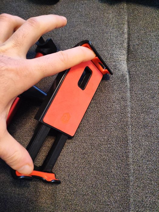 Suport telefon/tableta pentru tetiera