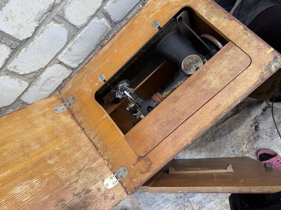 Отдам бесплатно швейную машину