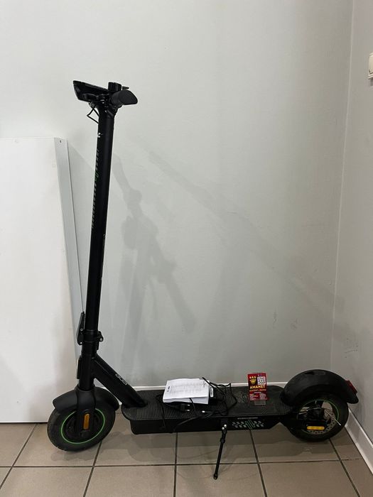 Trotineta Acer ES Series 5 Amanet BKG