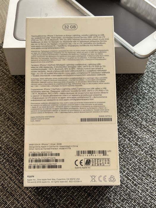 iPhone 7,Silver, 32 GB