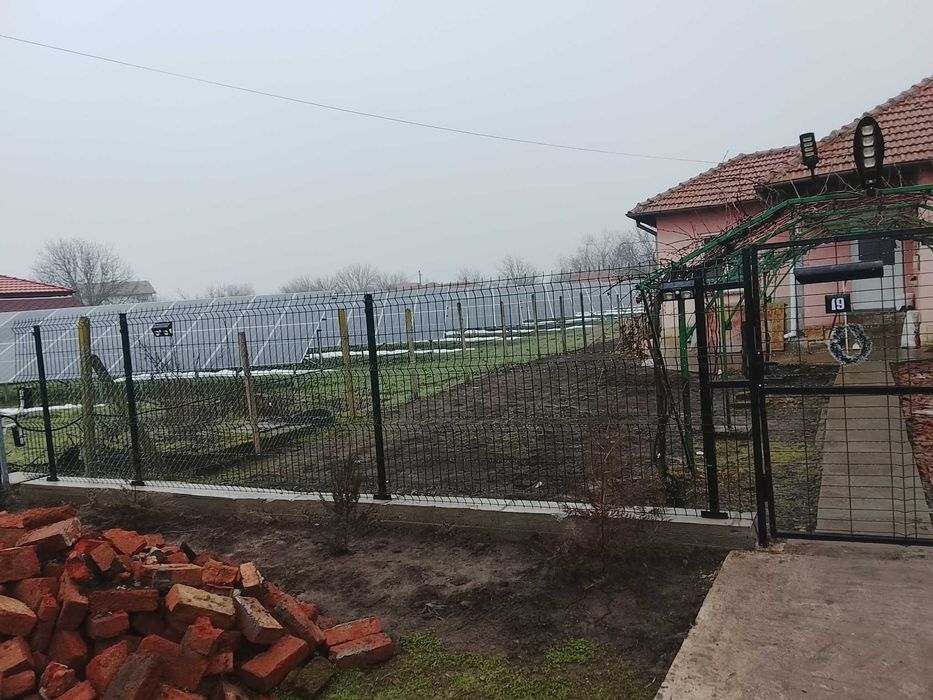 Здравей продавам къща в село Борисово област Русе къщата е с ремонт