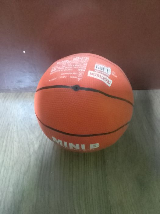 Баскетболна топка
