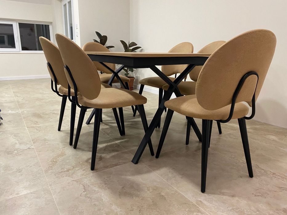 Трапезна разтегателна маса