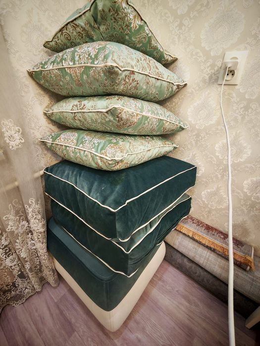 Продается диван б/у