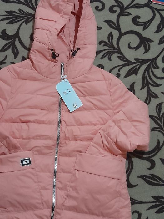 Kurtka sotiladi yangi