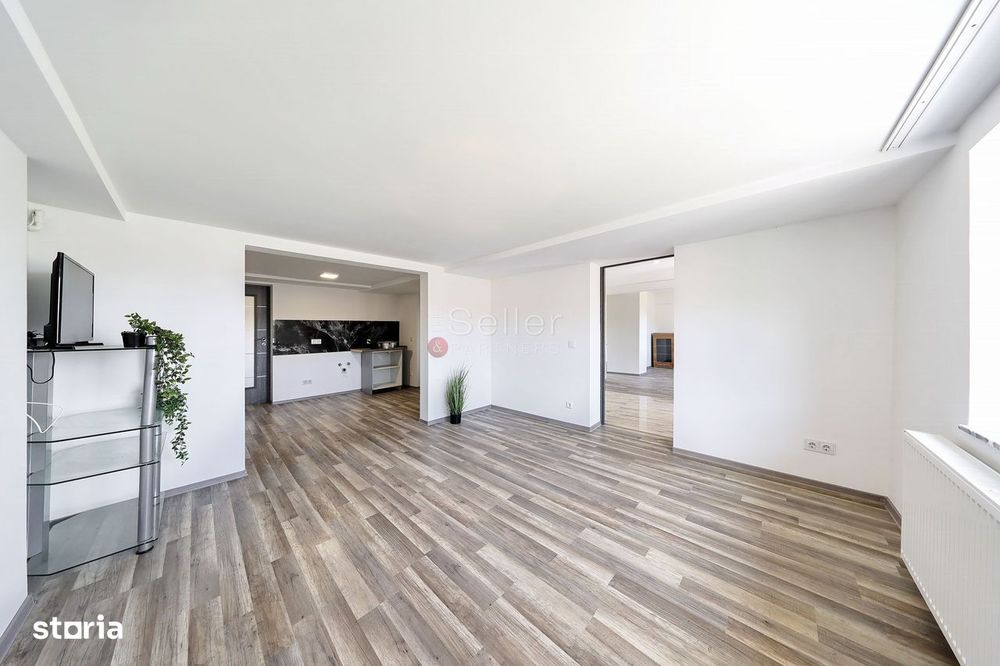 Casa renovata 2024 cu 2 apartamente