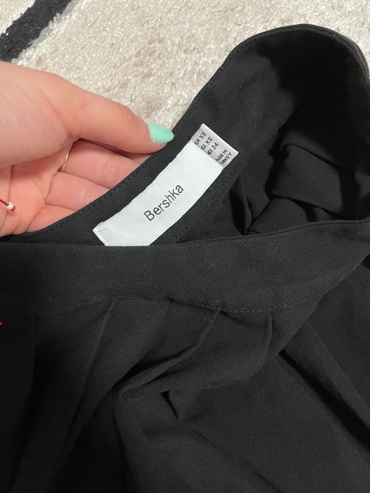 Fusta Bershka plisata