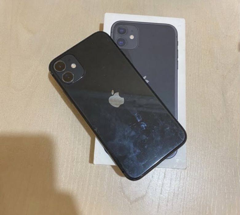 Продам Iphone 11
