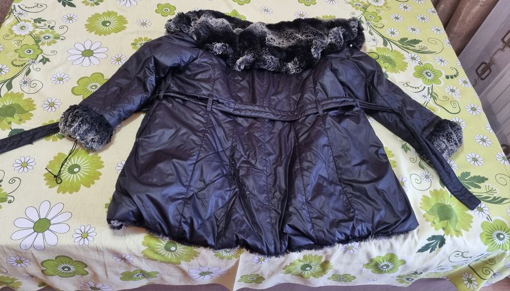 Vând geacă de damă