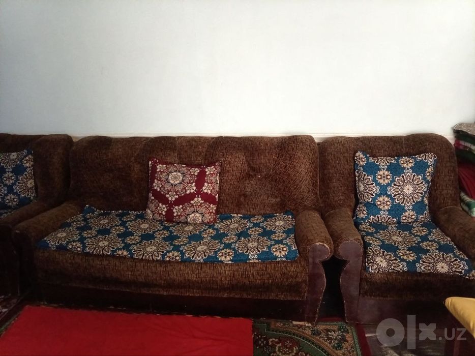 Divan sotiladi holati yaxshi