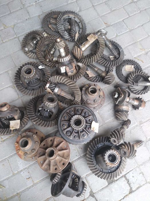 ЗИЛ. ГАЗ.УАЗ разные запчасти