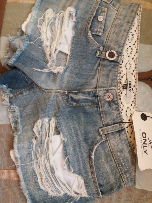 Pantaloni scurti blugi Only