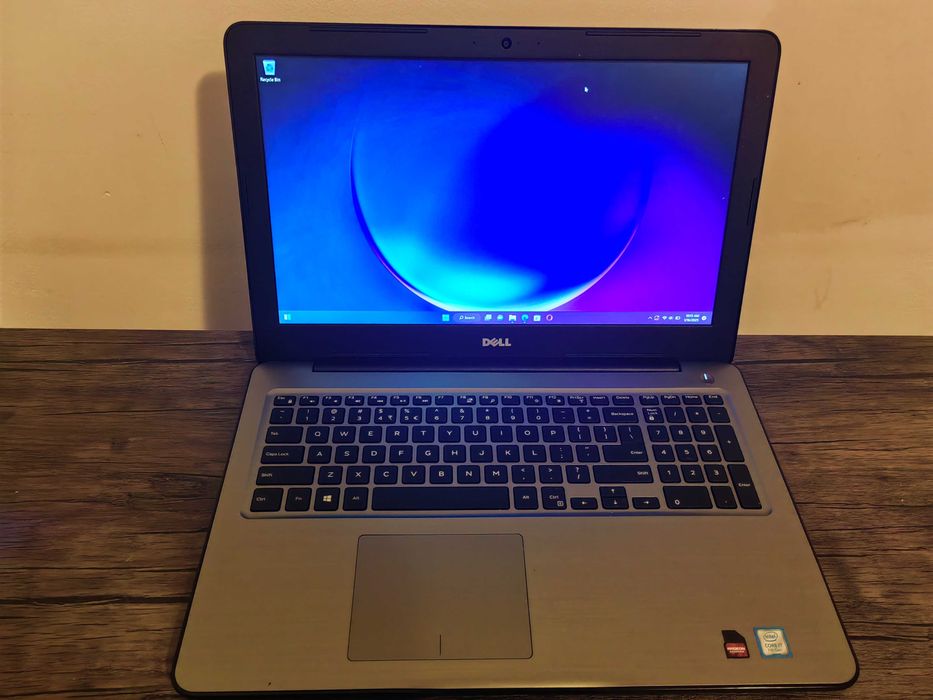 Laptop Dell Inspiron 5567