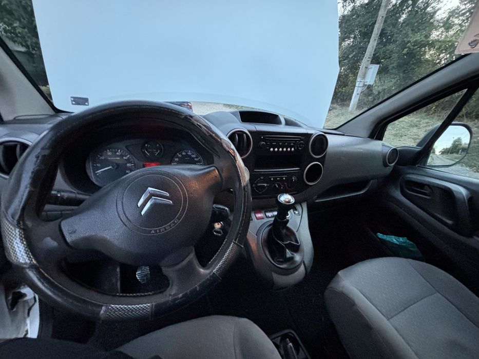Citroen Berlingo 2011 БЕЗ РЪЖДИ