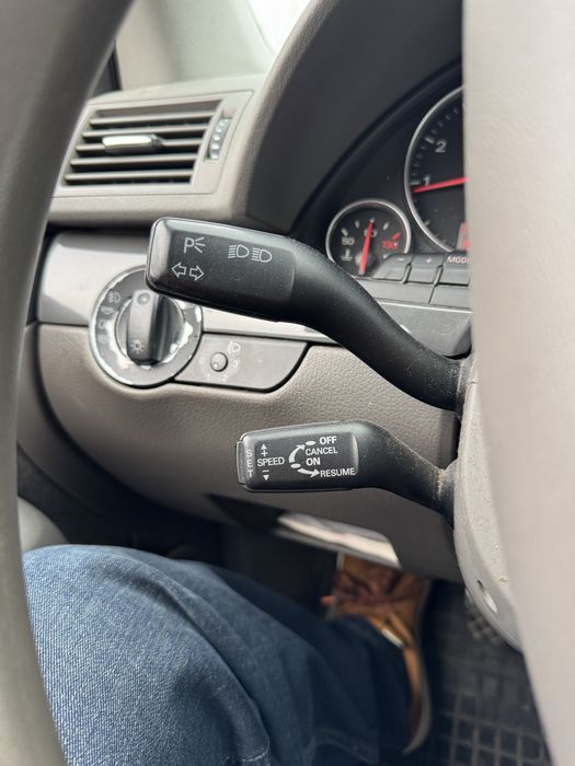 Audi A4 1.6 benzina 2004