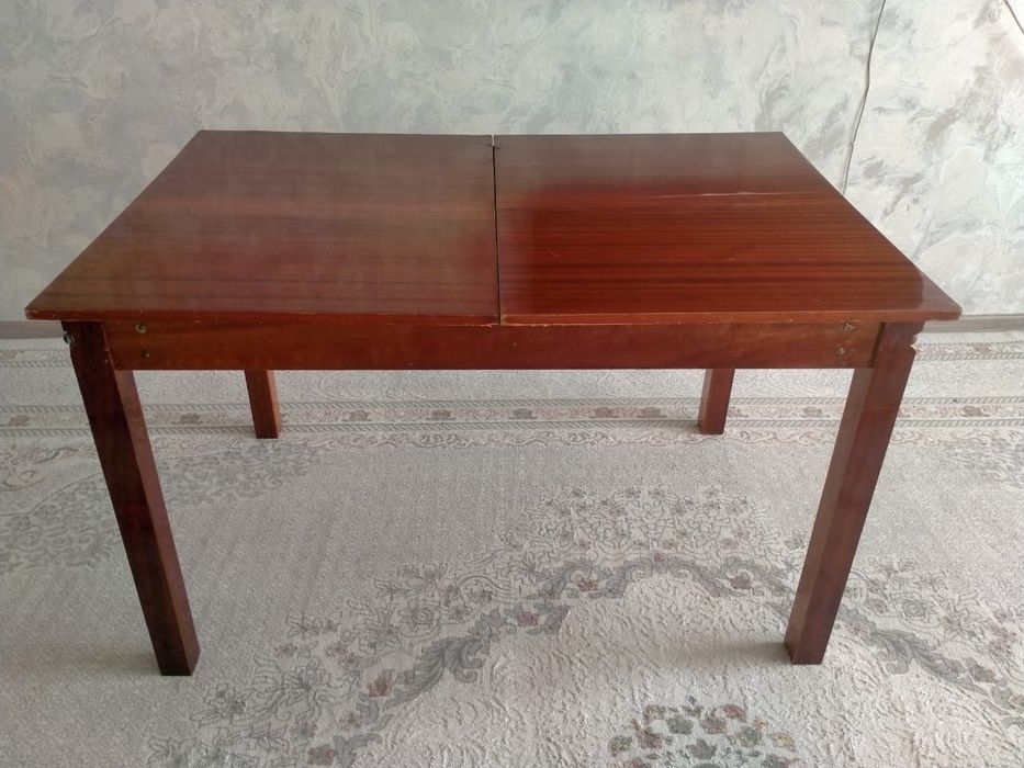 Продается стол раздвижной