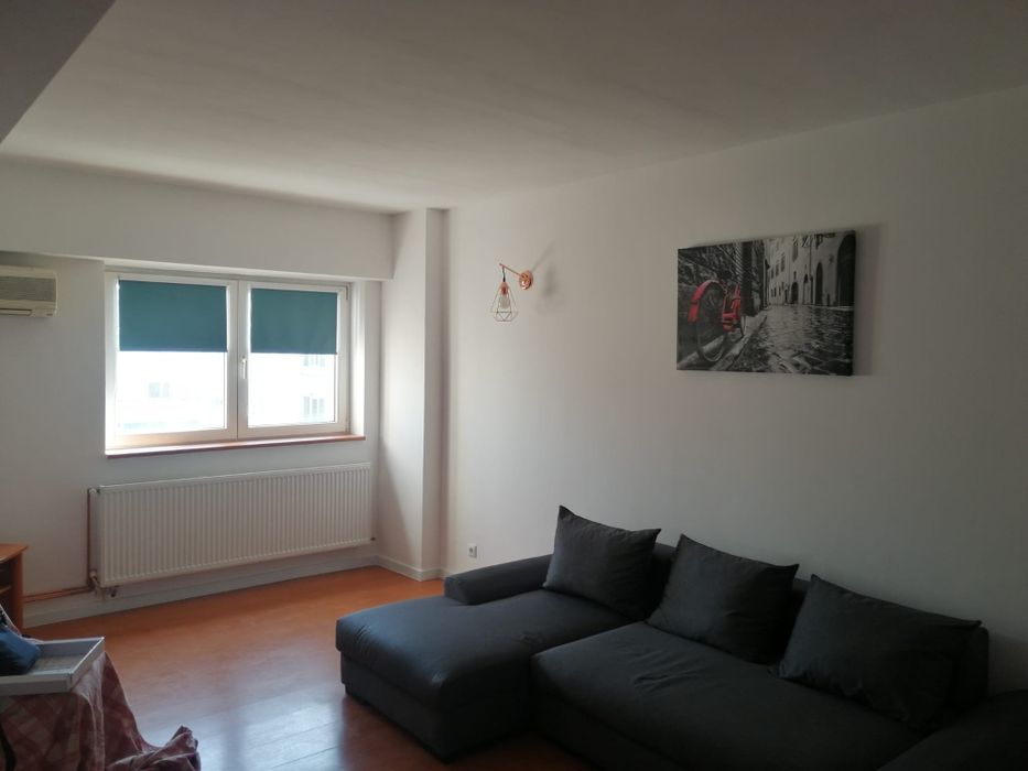 Proprietar.Apartament 3 camere ultra central.