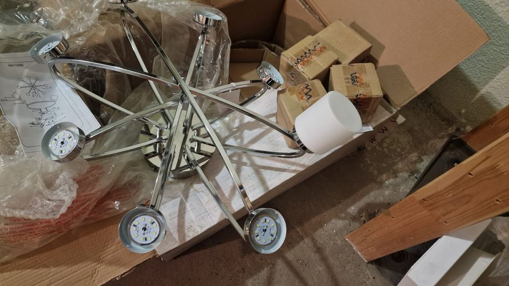 Светодиодная люстра