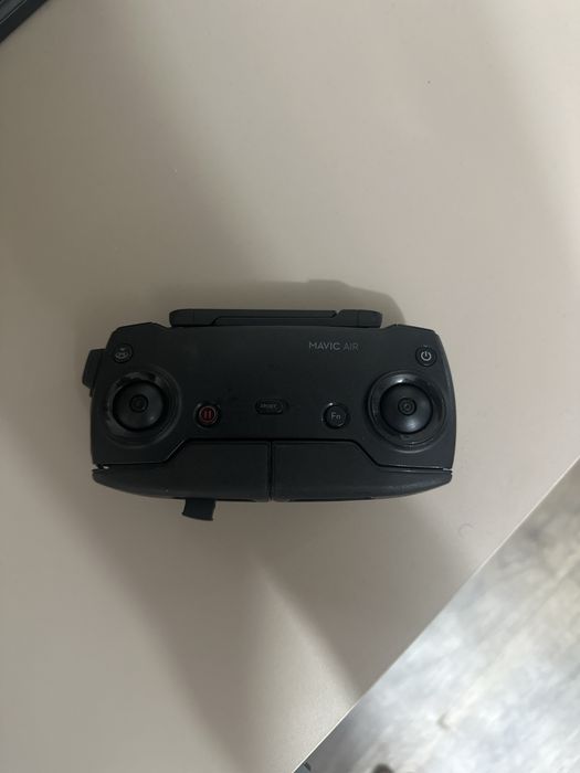 Дрон DJI Mavic air