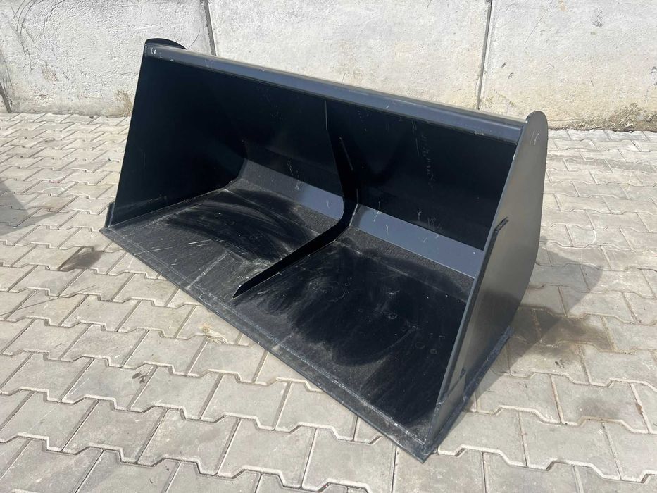 Cupa tractor cu deschidere de 1,2 - 2,2 m  (Noua)