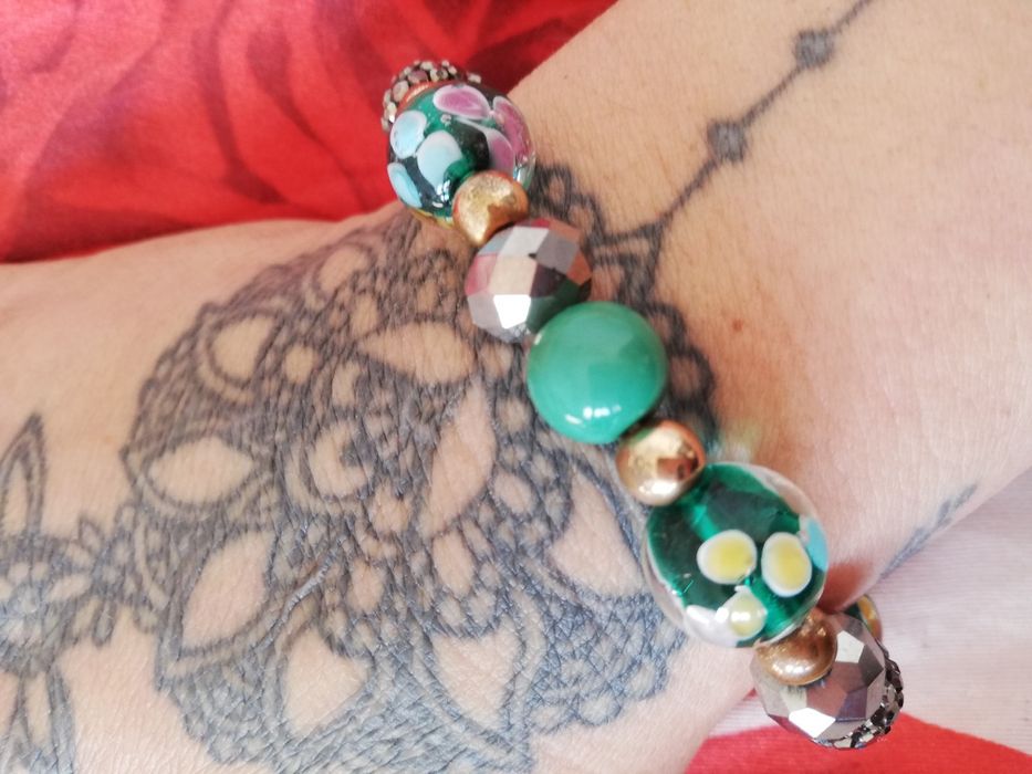 Комплект три пръстена и гривна имитация злато и кристали