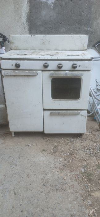 Продам Газплиты Швейную машинку