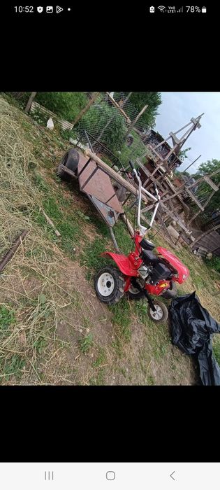 Vind motocultor cu remorca și  toate uneltele
