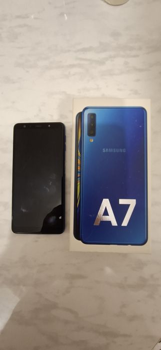 Samsung A7 2018 год