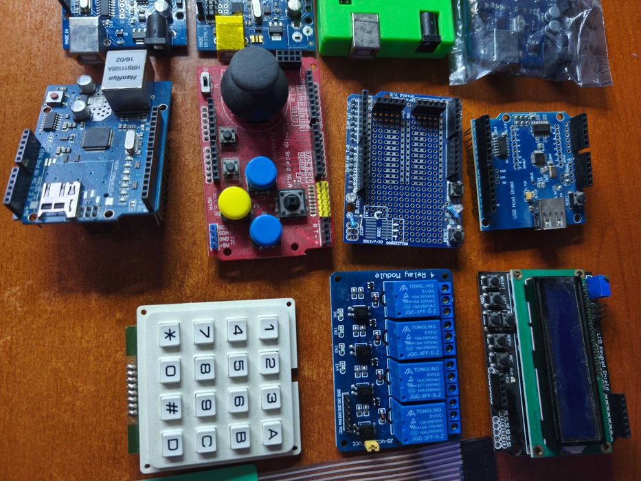 LOT ARDUINO MEGA 2560 , shilduri arduino, afisaje