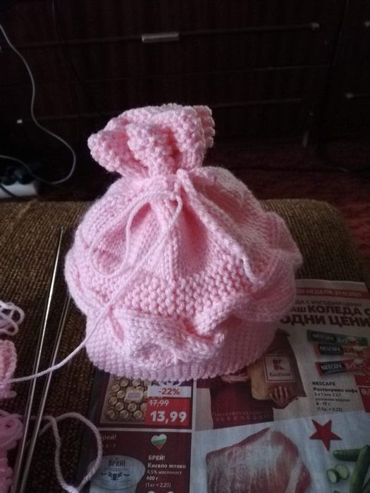 Бебешка шапчица розова