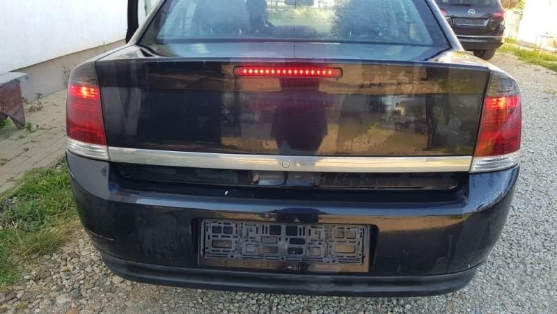 Dezmembrez Opel Vectra C 2.2 automat 16v 125 cp 92 cp Y22DTR VLD2047 O