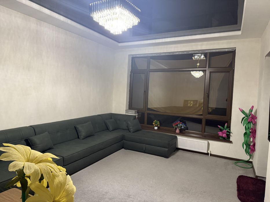 Uy sotiladi,narxi kelishiladi. Qibrayda