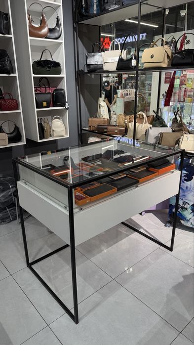 Продам торговое оборудование