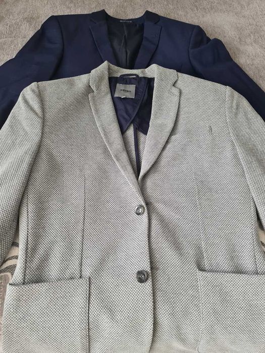 Срочно продаётся вещий для мальчиков.