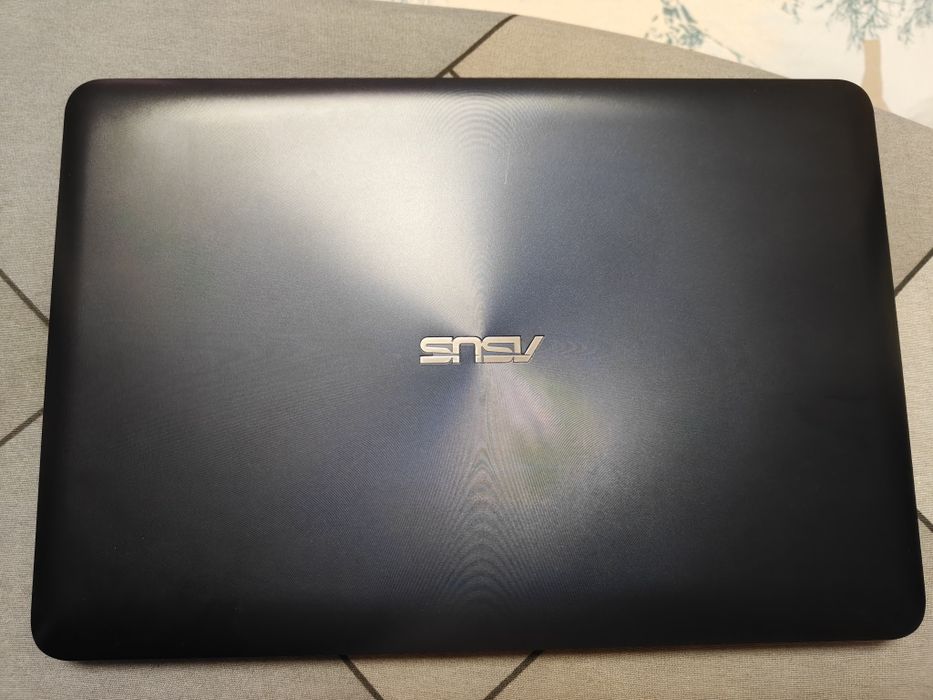 Laptop Asus X56UV