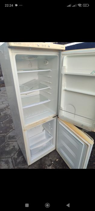 Холодильник отдам