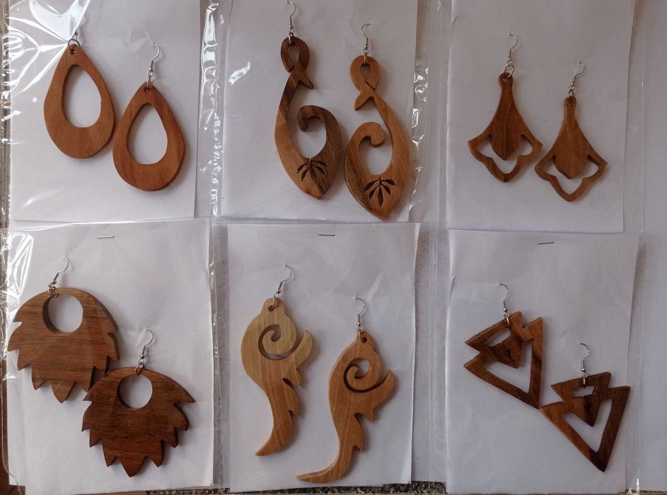 Дървени обици материял орех и череша