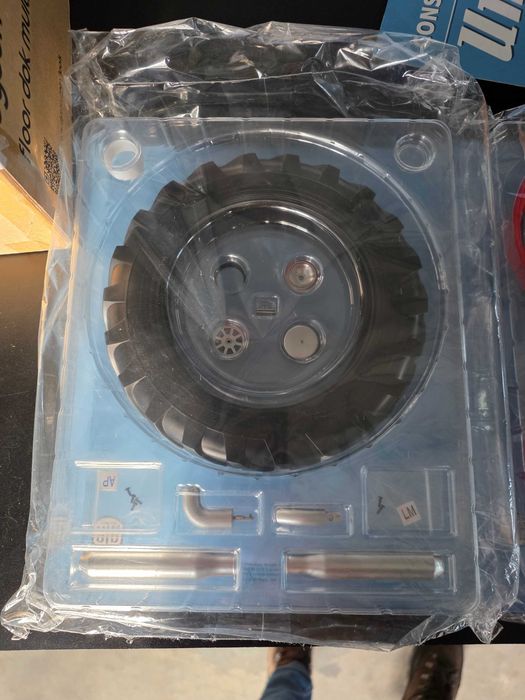 Macheta Universal 650 Scara 1:8