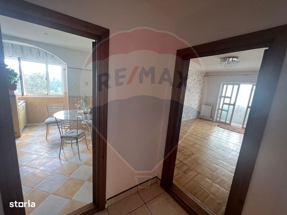 Apartament 4 camere b dul Garii