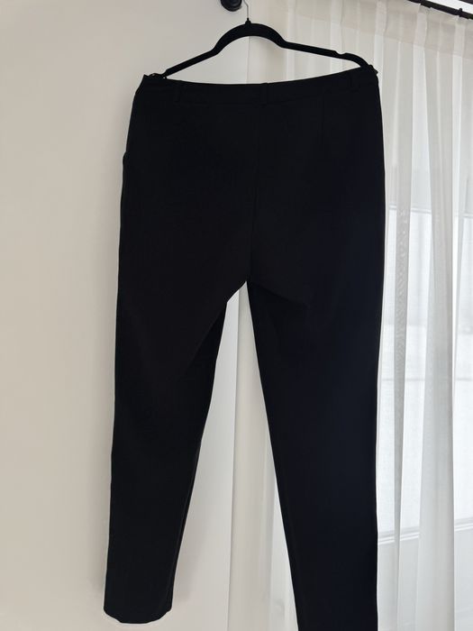 Costum complet marimea 40