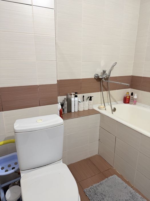 Продам 1,5 на кшт