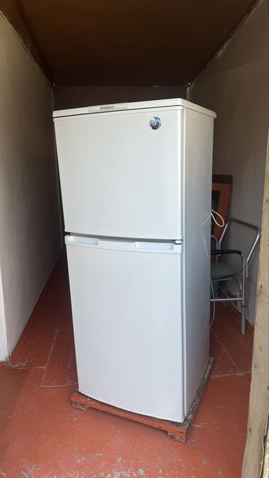 Холодильник Бирюса