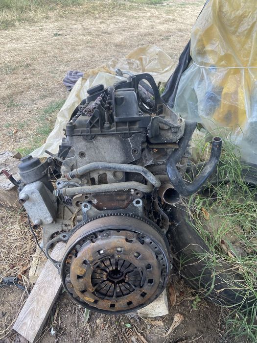 Двигател bmw 320d 136