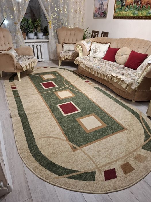 Продам ковёр натуральный овальный