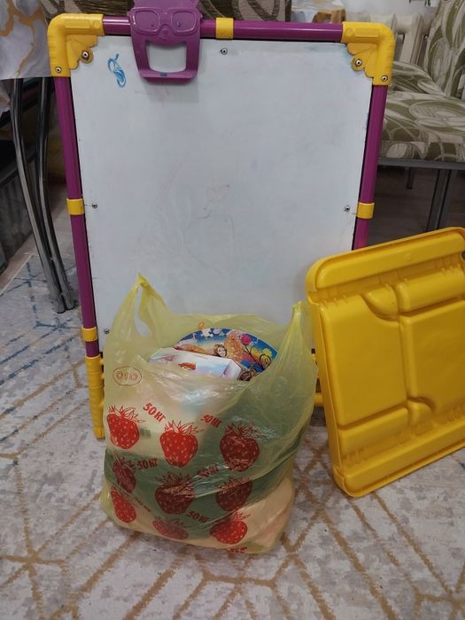 Продам всё  вместе пакет вещей!