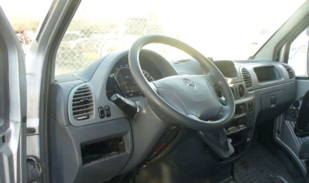 Dezmembrez Mercedes Sprinter 316 cdi