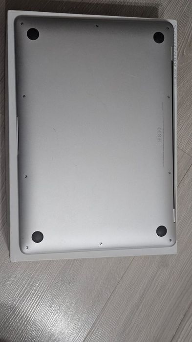 makbook air 2020 8/256