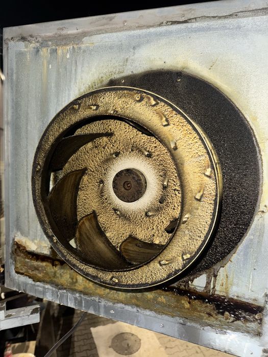 Curatare hote si tubulaturi / Firma autorizata