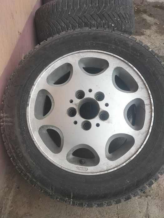 Зимние шины и титановый диск
